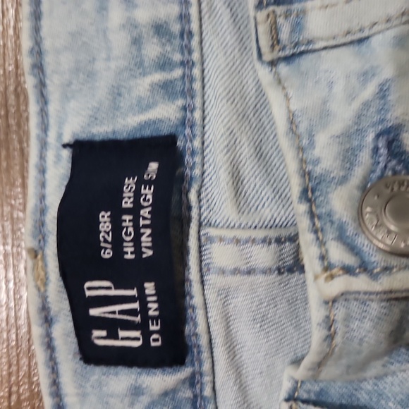 Gap High Rise Vintage Slim Distressed Button Fly Lightwash Jean Coastal Spring 6 - Picture 7 of 9